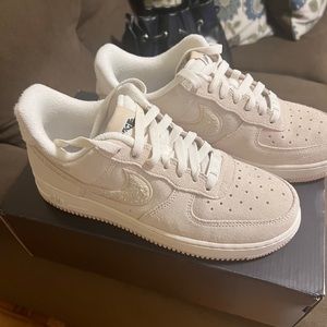 Nike Air Force 1 ‘07 SE Size 8.5